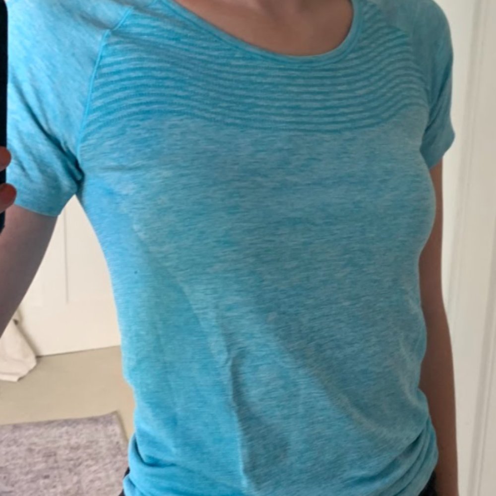 Light blue Nike workout top - drifit